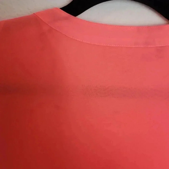 Jennifer Lopez Peach Ruffle Top - Picture 7 of 7